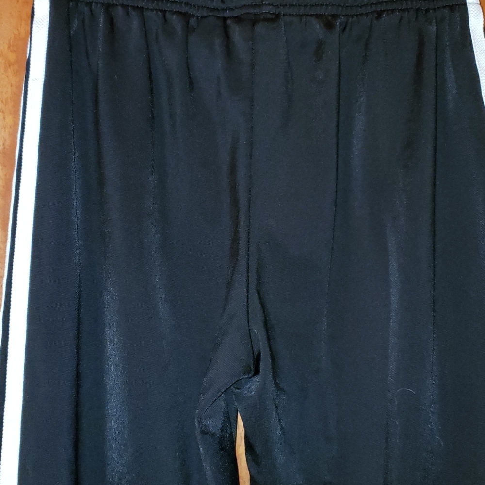 CLASSIC 3 STRIPES ADIDAS JOGGERS - Picture 9 of 9